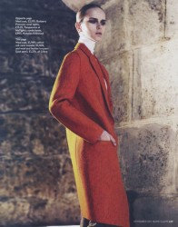 Iza Olak in Marie Claire UK_03