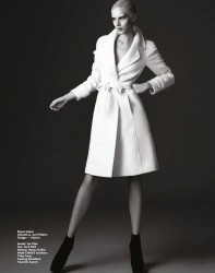 Iza Olak in Marie Claire_07
