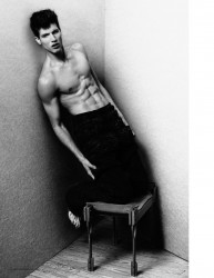 Adrian Cardoso in Fashionisto Mag_01
