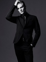 Erik Sage by William Lords_04