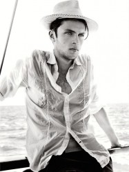 Silviu Tolu for Guess by Marciano_08 Silviu Tolu for Guess by Marciano_08