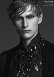Gerhard Freidl in Lash Mag_01