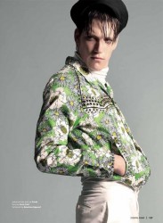 Florian van Bael in essential Homme_05